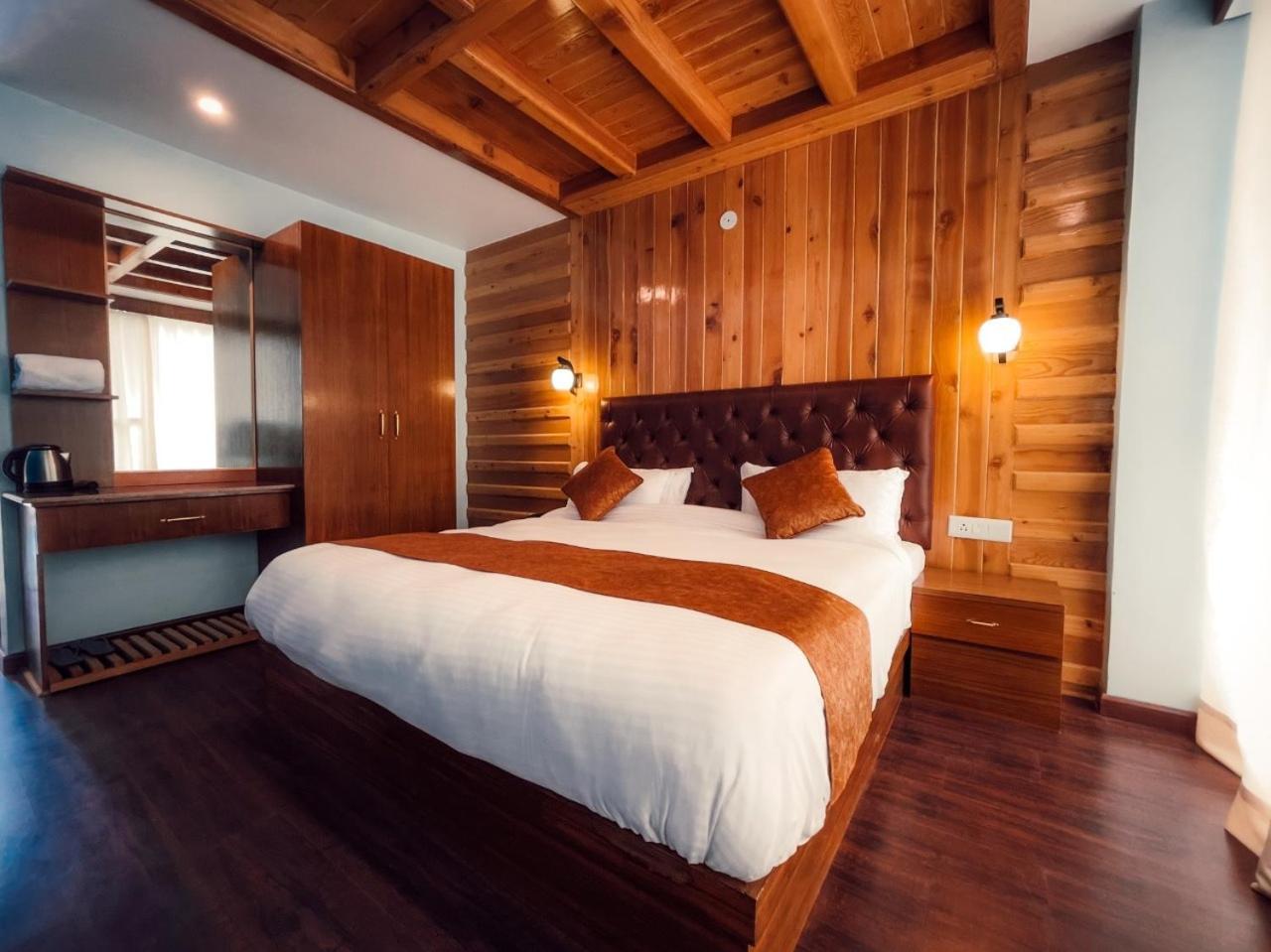 Tata Vista Resort Mall Road Manali - Centrally Heated & Air Cooled Exterior foto