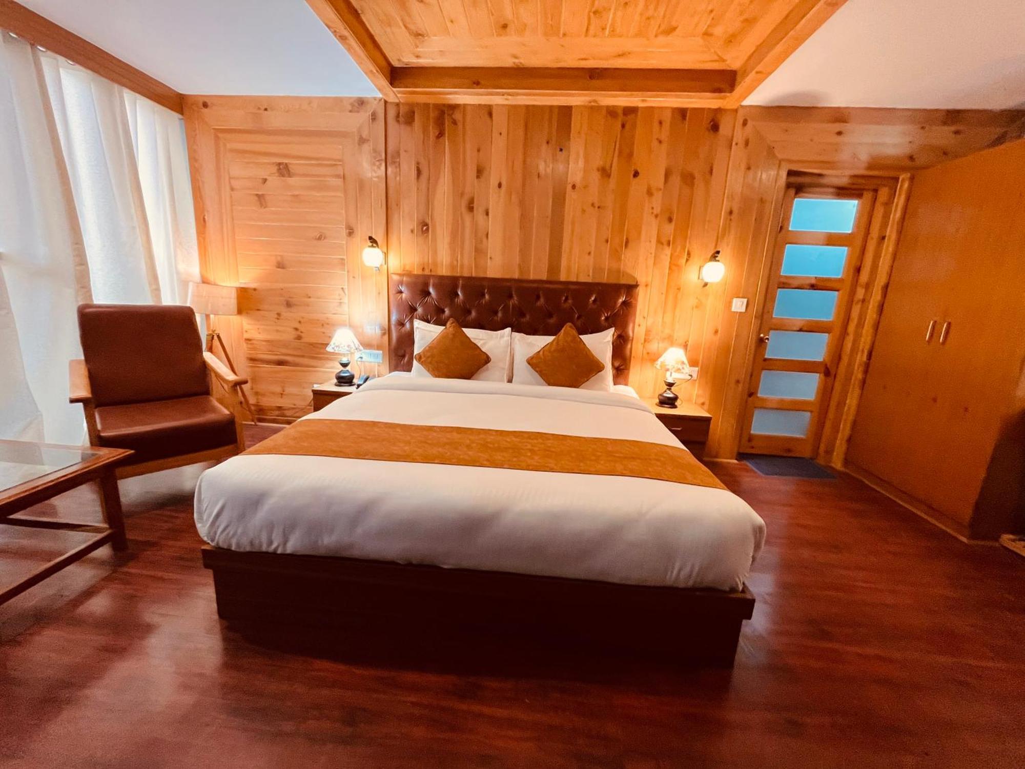 Tata Vista Resort Mall Road Manali - Centrally Heated & Air Cooled Exterior foto