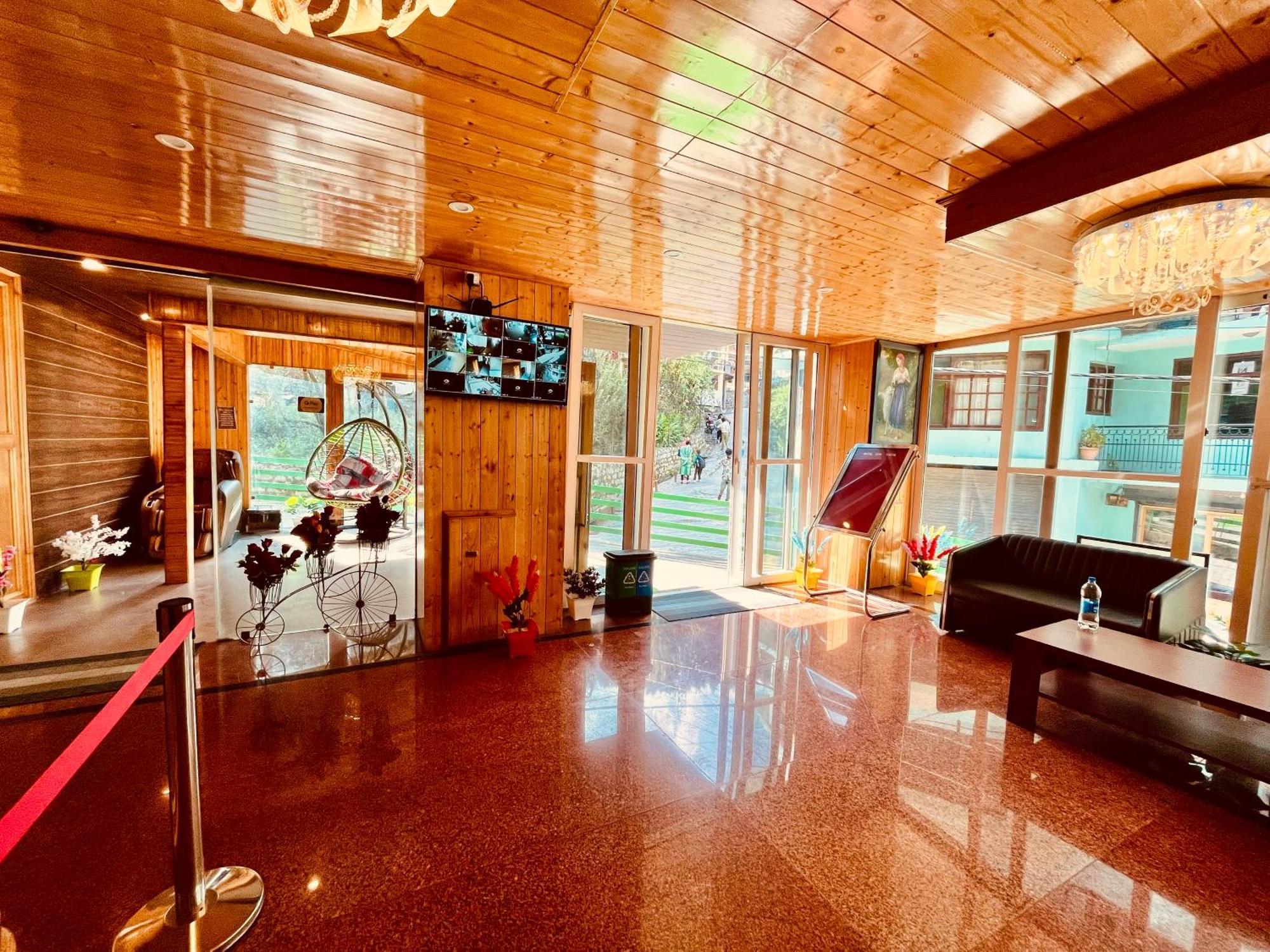 Tata Vista Resort Mall Road Manali - Centrally Heated & Air Cooled Exterior foto